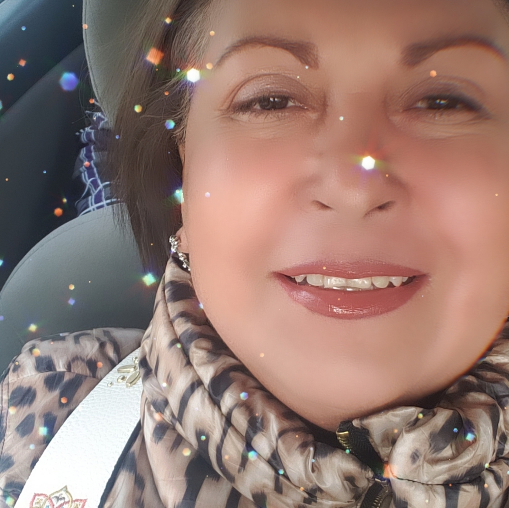 Meet your Posher, Ana hilda